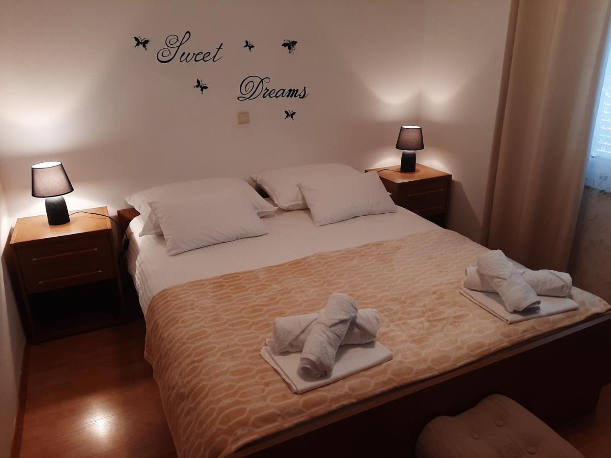 Apartments Casper 诺维·维诺多尔斯基 外观 照片