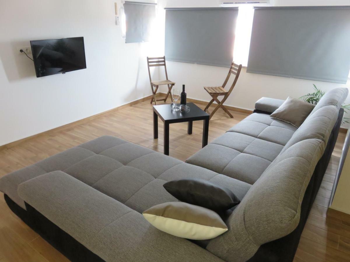 Apartments Casper 诺维·维诺多尔斯基 外观 照片
